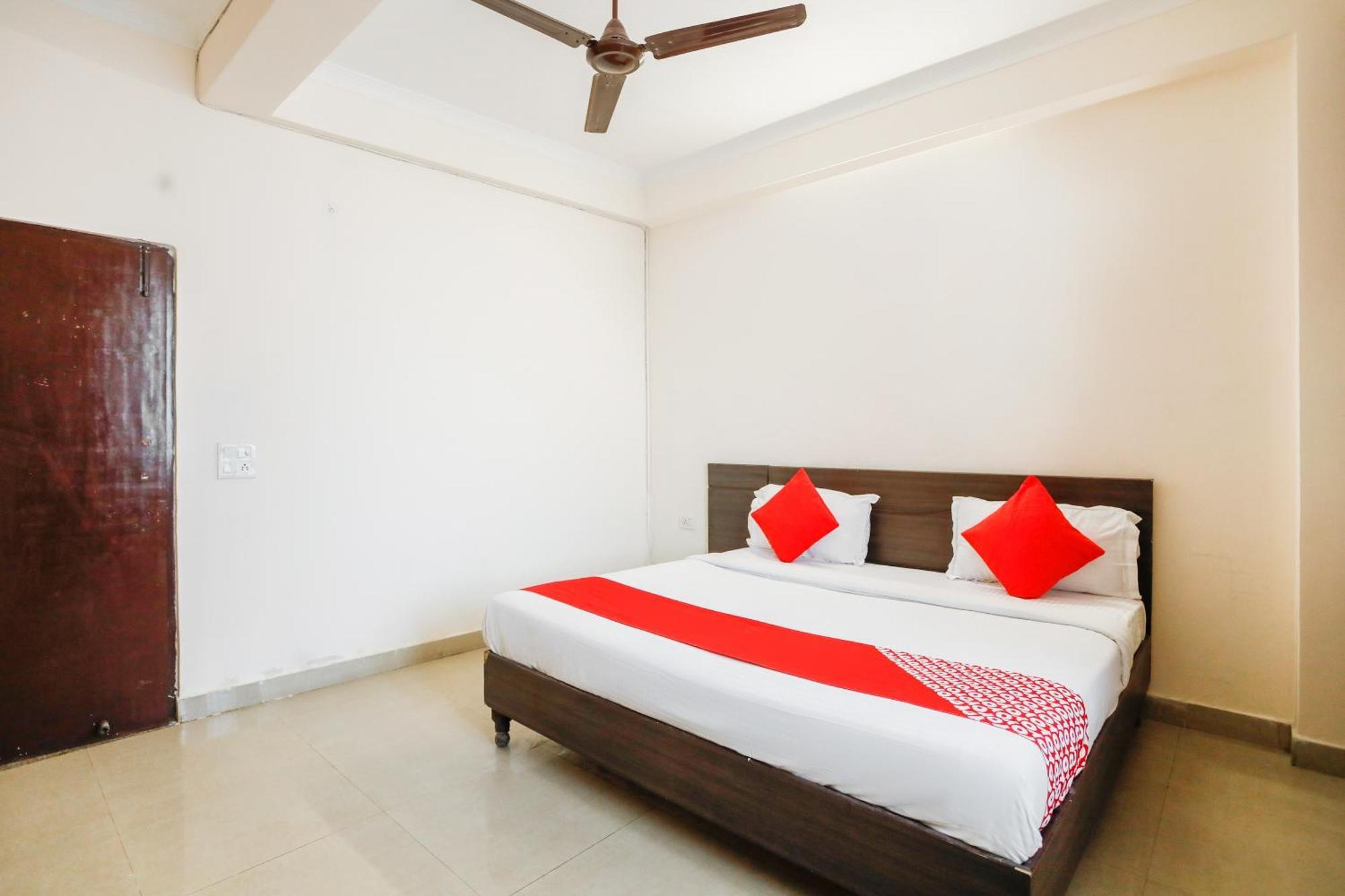 Hotel O Av Residency Near Botanic Garden Of Indian Republic Noida Extérieur photo