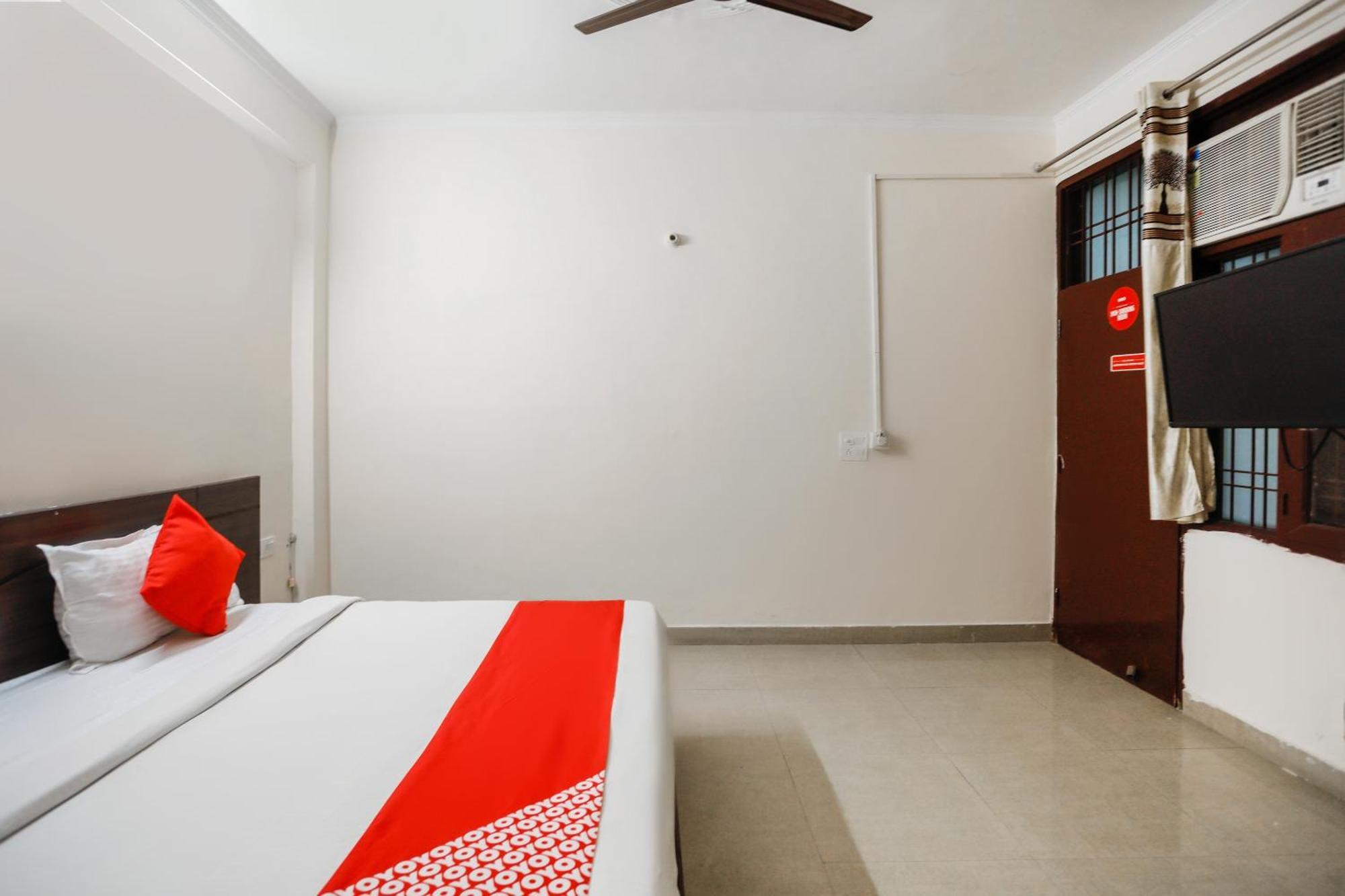 Hotel O Av Residency Near Botanic Garden Of Indian Republic Noida Extérieur photo